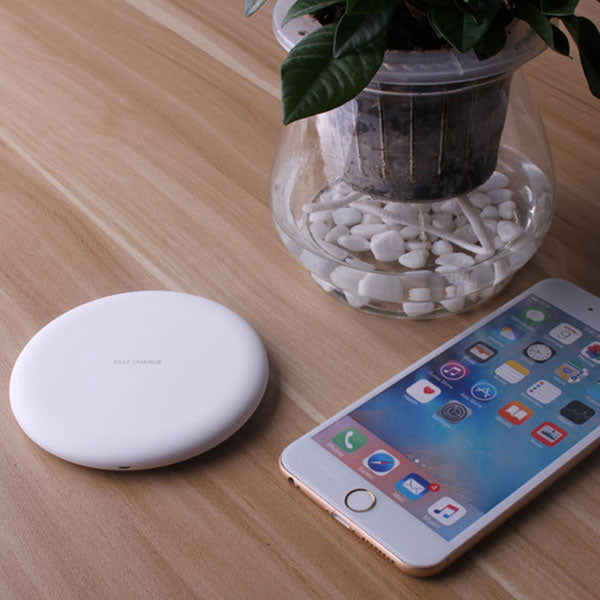 Wireless Charger, Slim Charging Pad 7.5W and 10W Fast - AWZF49